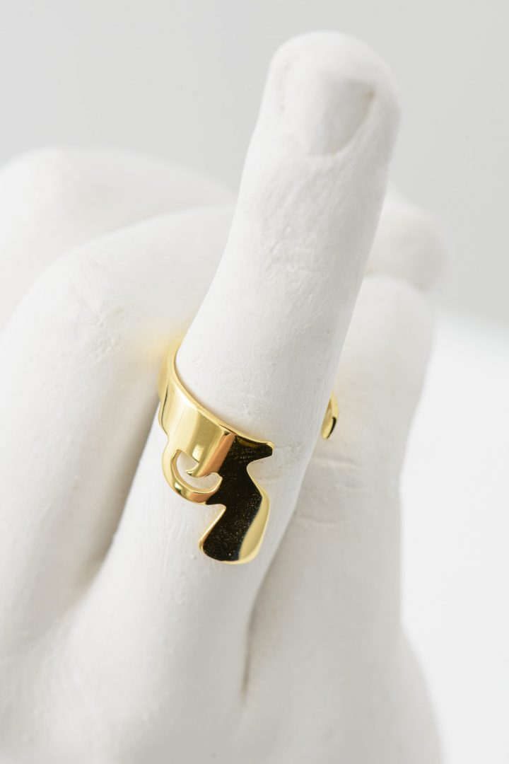 Signet ring (left-aligned pistol) - Image 3