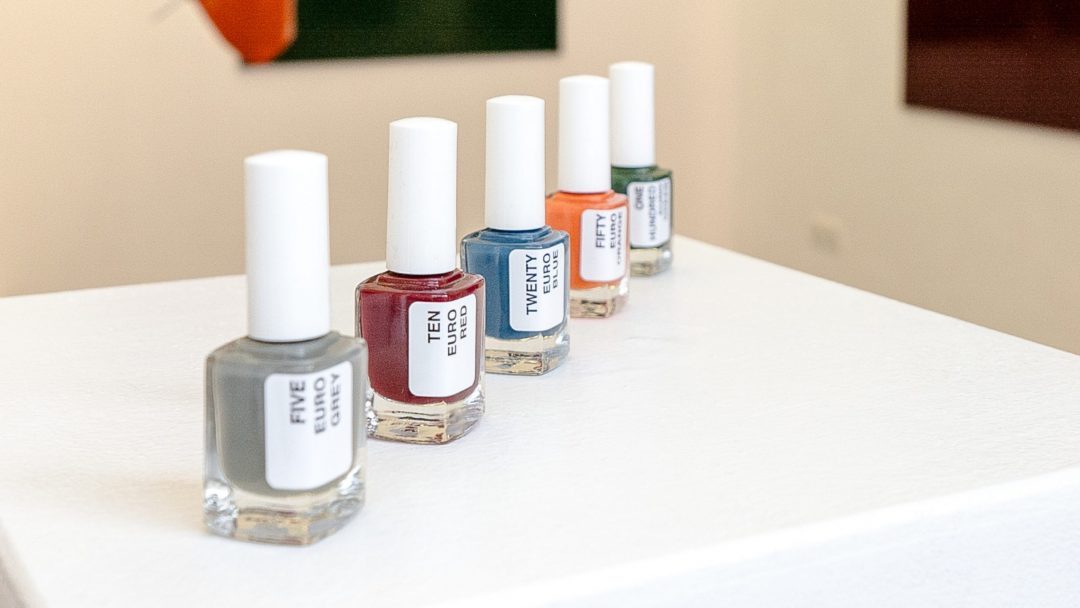 COLLECTION of 5 colours